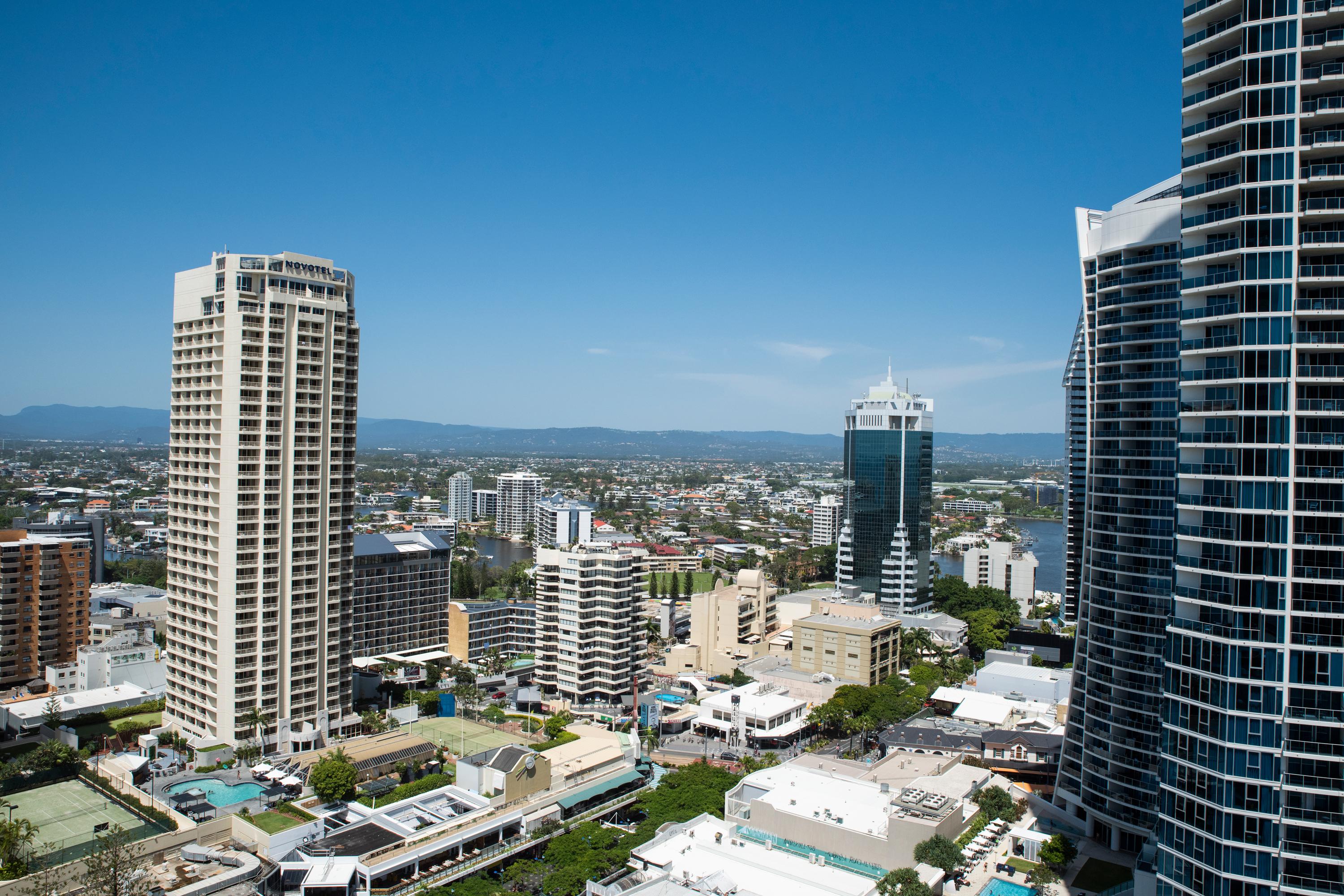 Breakfree Cosmopolitan Aparthotel Gold Coast Exterior photo