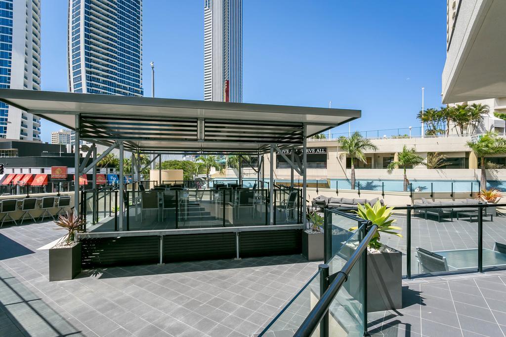 Breakfree Cosmopolitan Aparthotel Gold Coast Exterior photo